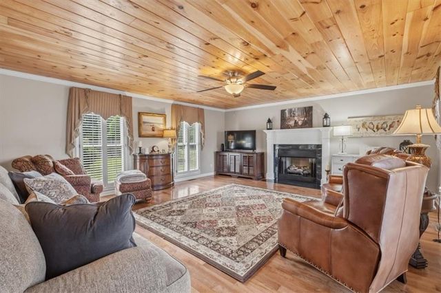 512 Cherokee Road, Cedartown, GA 30125
