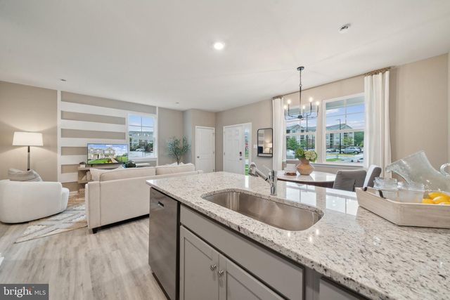 5913 BANYAN LN, Chesterfield, VA 23234