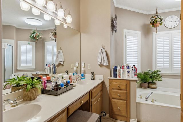 1323 Fm 859, Edgewood, TX 75117