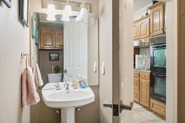 1323 Fm 859, Edgewood, TX 75117