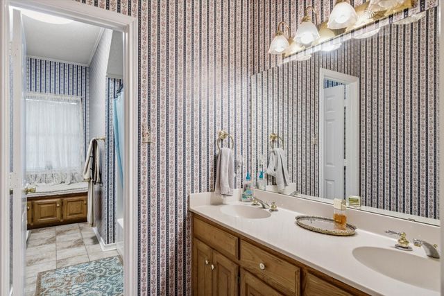 1323 Fm 859, Edgewood, TX 75117