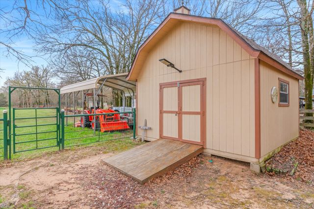 1323 Fm 859, Edgewood, TX 75117