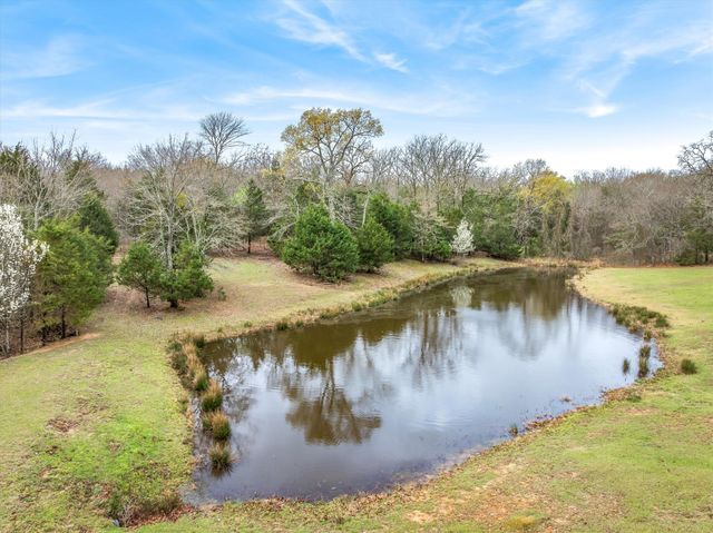 1323 Fm 859, Edgewood, TX 75117