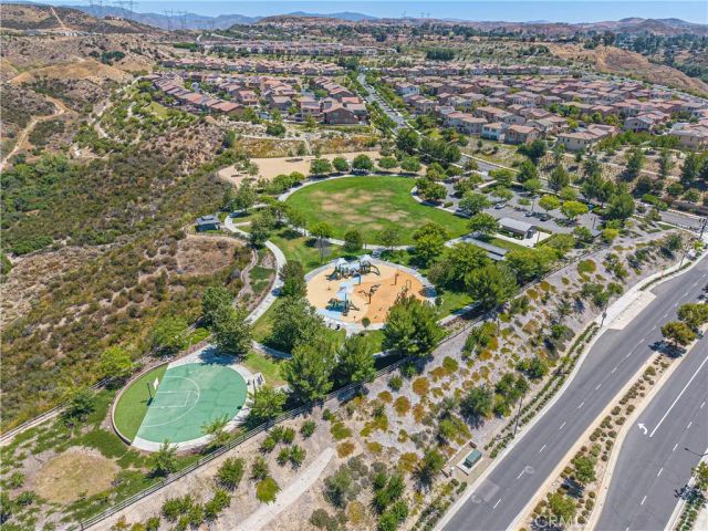 20726 Celadon Court, Saugus, CA 91350