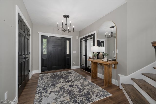 41 W Nimisila Road, New Franklin, OH 44319