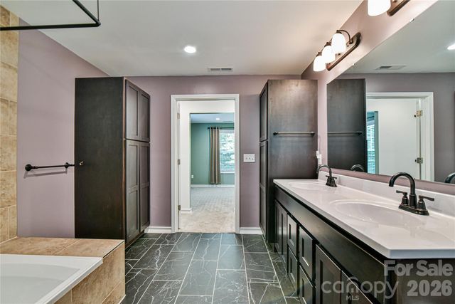 115 Wicklow Drive, Asheville, NC 28806