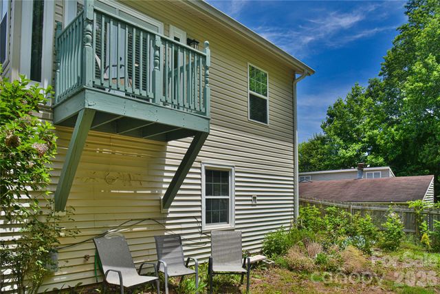 115 Wicklow Drive, Asheville, NC 28806