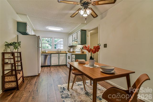 115 Wicklow Drive, Asheville, NC 28806