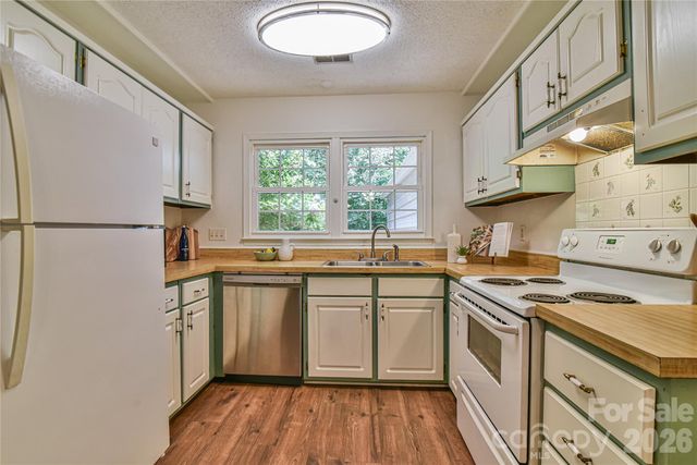 115 Wicklow Drive, Asheville, NC 28806