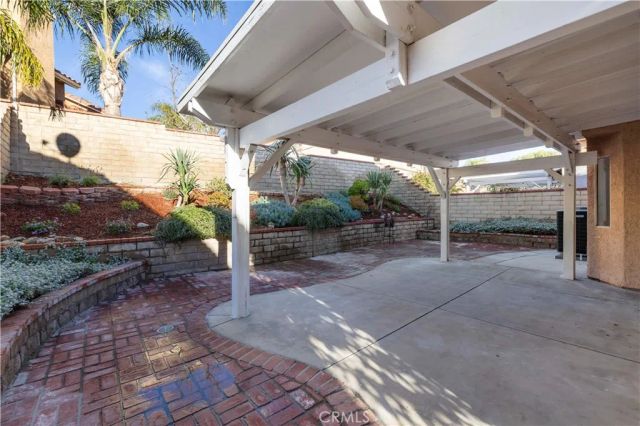 19717 Azure Field, Newhall, CA 91321