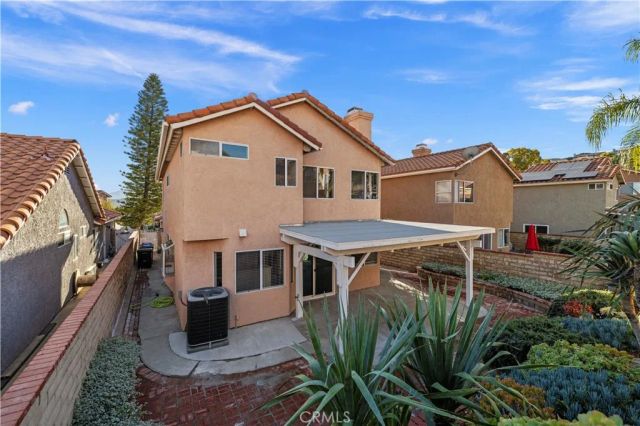 19717 Azure Field, Newhall, CA 91321