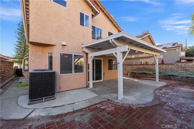 19717 Azure Field, Newhall, CA 91321