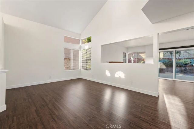 19717 Azure Field, Newhall, CA 91321