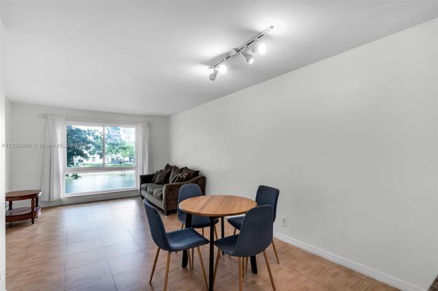 2106 S Cypress Bend Dr 203, Pompano Beach, FL 33069