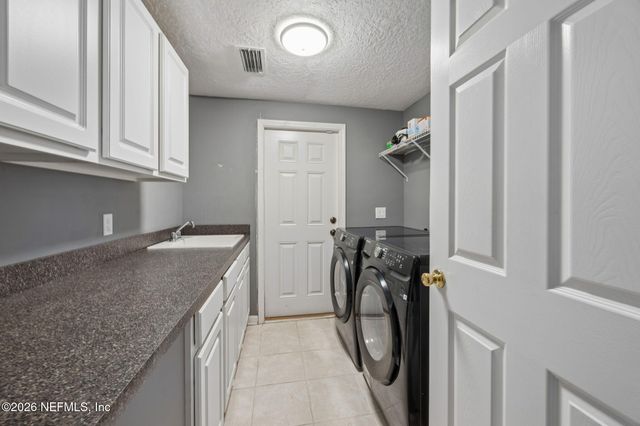 3126 SCENIC OAKS Drive, Jacksonville, FL 32226
