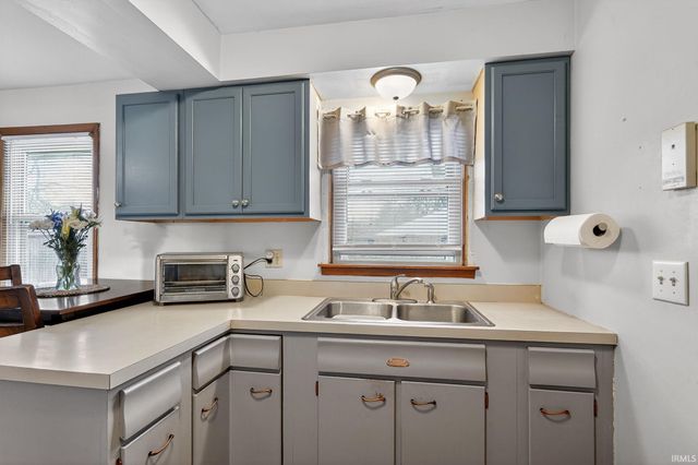 2524 Whitehall Drive, Lafayette, IN 47909