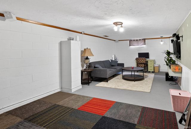 2524 Whitehall Drive, Lafayette, IN 47909