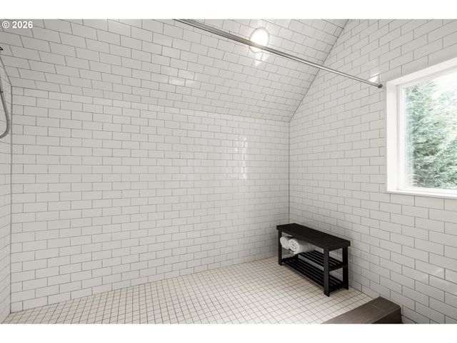 2716 Se ROSWELL St, Milwaukie, OR 97222