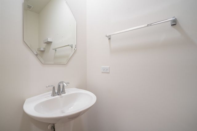 15104 W Quincy Circle, Manhattan, IL 60442