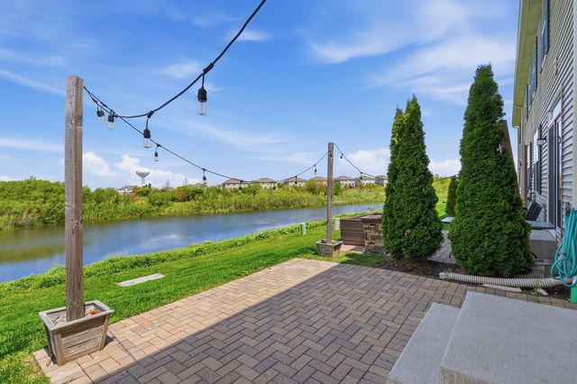 15104 W Quincy Circle, Manhattan, IL 60442
