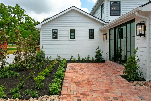 308 Pershing Ave, College Station, TX 77840
