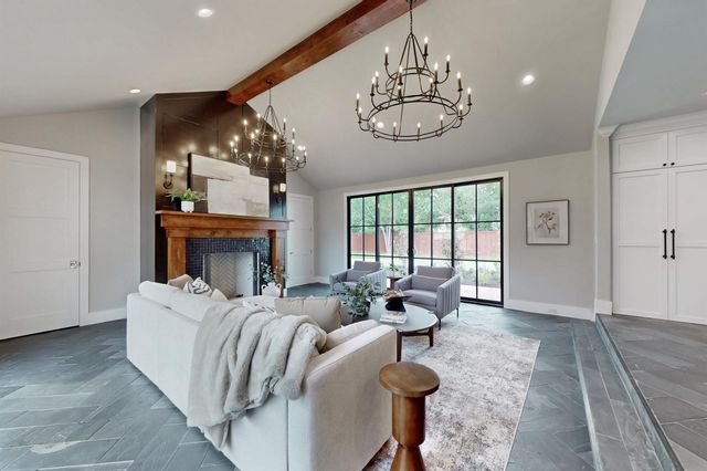 308 Pershing Ave, College Station, TX 77840