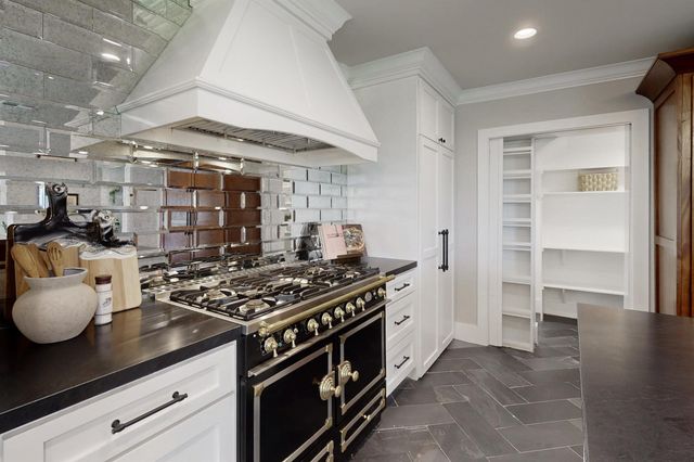 308 Pershing Ave, College Station, TX 77840