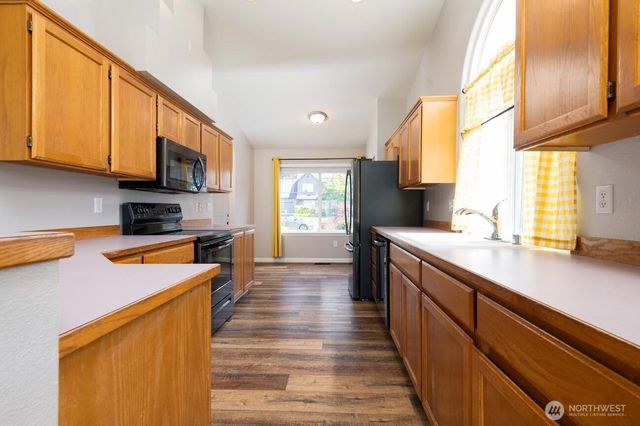 16520 10th Avenue Ct E, Spanaway, WA 98387