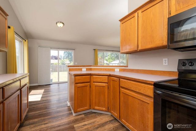 16520 10th Avenue Ct E, Spanaway, WA 98387