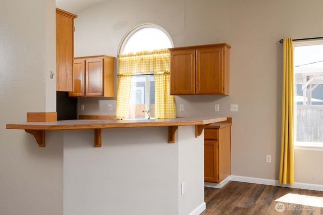 16520 10th Avenue Ct E, Spanaway, WA 98387