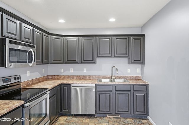 1400 MARBROOKE DRIVE, Fulton, MO 65251