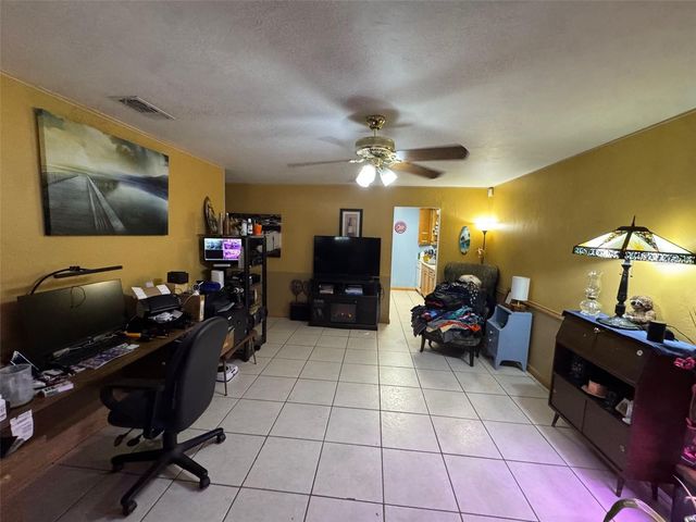 6025 SW 11TH PLACE, Gainesville, FL 32607