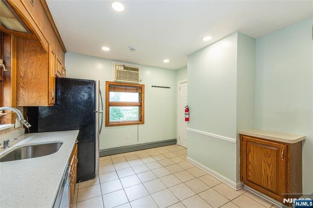 10 Walnut Parkway, Montclair, NJ 07042
