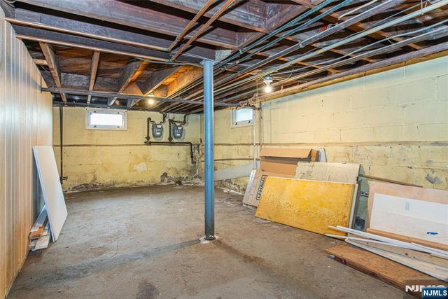 10 Walnut Parkway, Montclair, NJ 07042