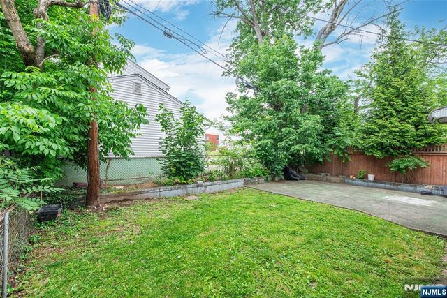 10 Walnut Parkway, Montclair, NJ 07042