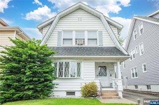 10 Walnut Parkway, Montclair, NJ 07042