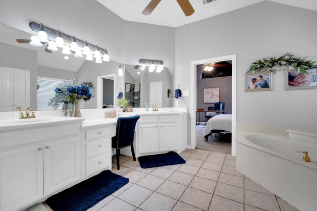 5450 Mulberry Lane, Midlothian, TX 76065