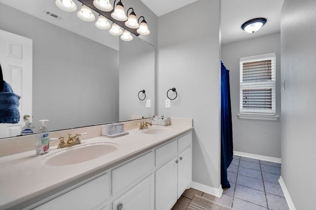 5450 Mulberry Lane, Midlothian, TX 76065