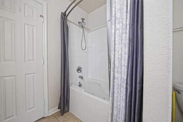 13034 Fenland Field Lane, Houston, TX 77047