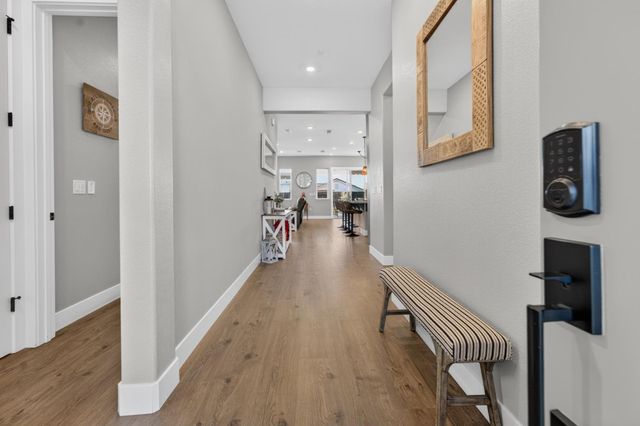 3205 Chickadee Ct, Rocklin, CA 95765
