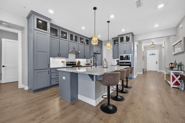 3205 Chickadee Ct, Rocklin, CA 95765
