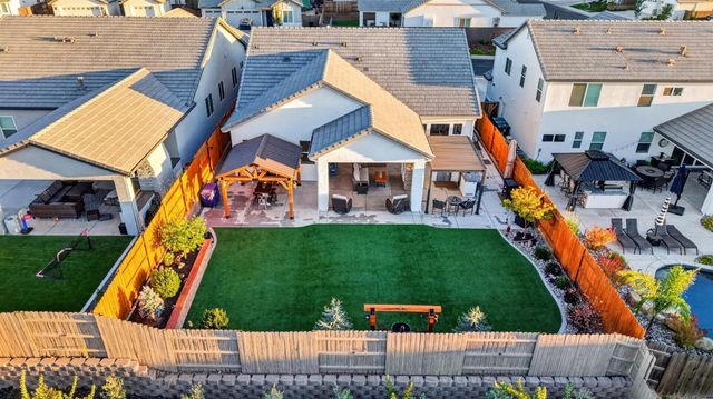 3205 Chickadee Ct, Rocklin, CA 95765