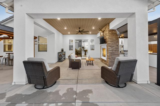 3205 Chickadee Ct, Rocklin, CA 95765