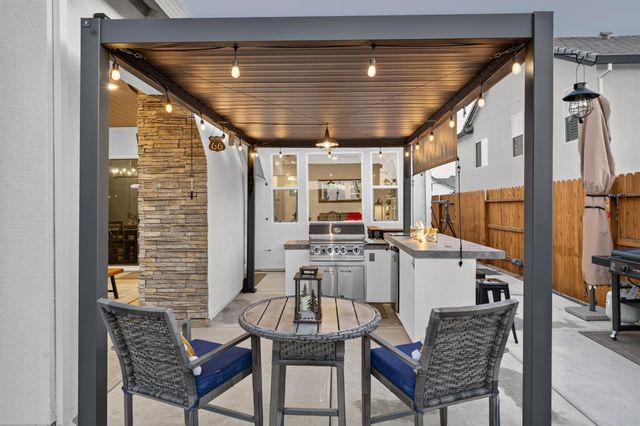3205 Chickadee Ct, Rocklin, CA 95765