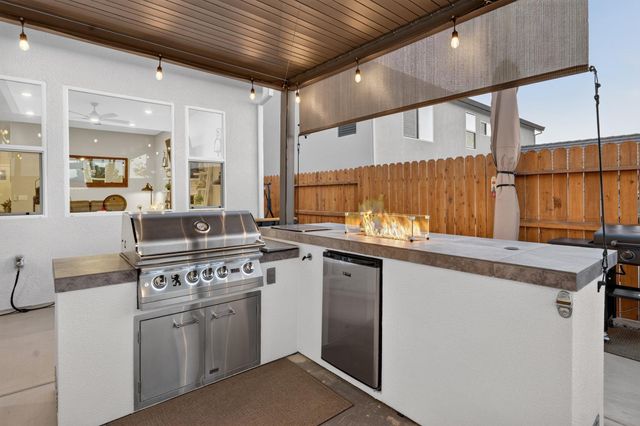 3205 Chickadee Ct, Rocklin, CA 95765