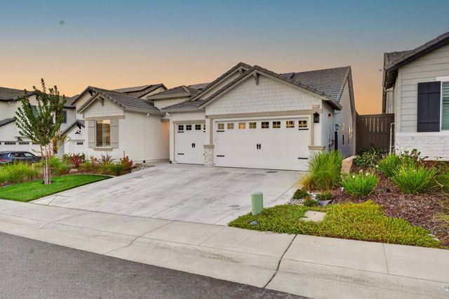 3205 Chickadee Ct, Rocklin, CA 95765