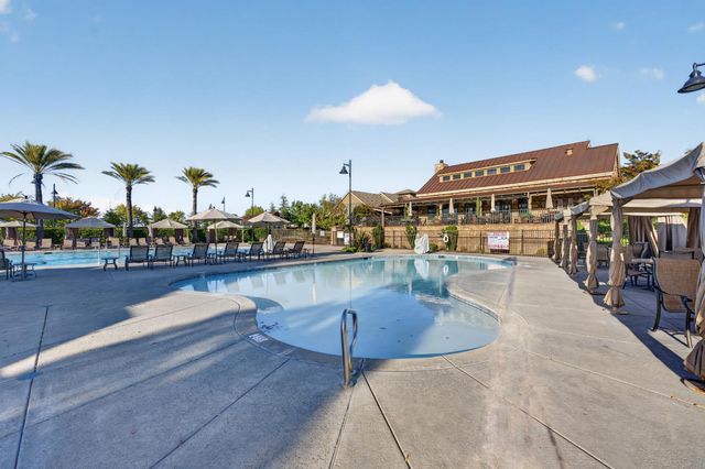 3205 Chickadee Ct, Rocklin, CA 95765