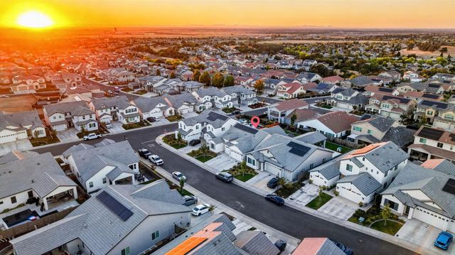 3205 Chickadee Ct, Rocklin, CA 95765