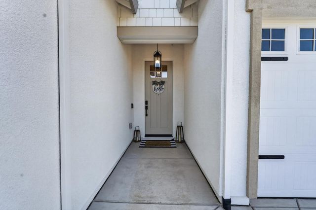3205 Chickadee Ct, Rocklin, CA 95765