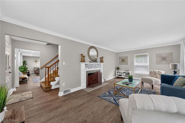 444 Hampshire Road, Akron, OH 44313